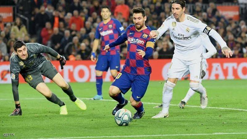 كلاسيكو الأرض.. برشلونة يصارع الريال 
