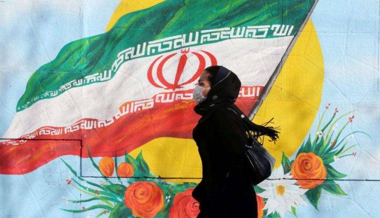 إيران لمواطنيها: إلزموا منازلكم