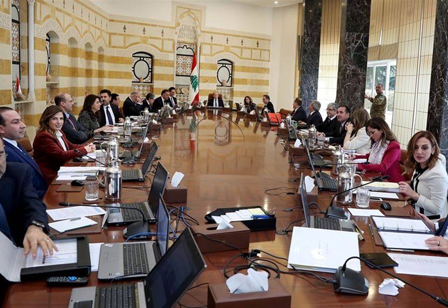 وزيرة الإعلام: قرار خلال 48 ساعة  بشأن المدارس