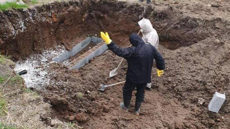 احتجاجات ومقابر جماعية.. غموض