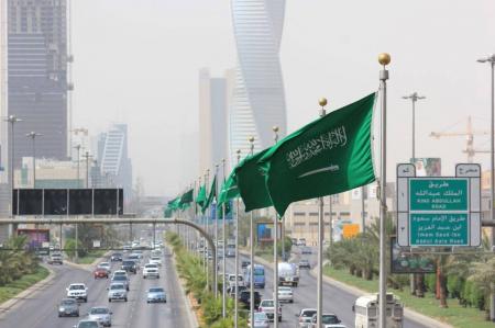 السعودية.. تدابير عاجلة لتخفيف تداعيات "كورونا"