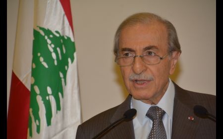 أنور الخليل ينتقد موقف الحكومة: حق عودة المغتربين "مُقدّس‎"‎