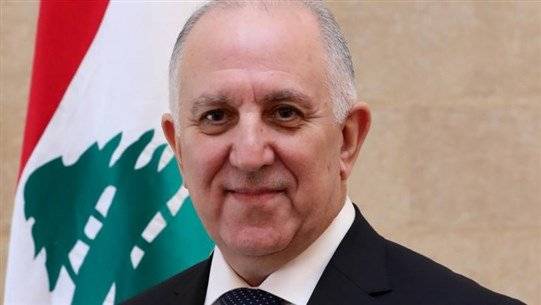 وزير الداخلية يوقّع أوامر دفع مستحقات البلديات