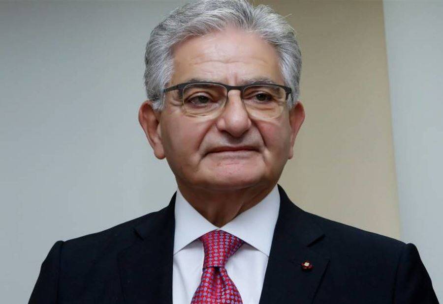 صفير: لا مفر من طلب دعم 
