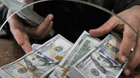 لا انخفاض في سعر صرف الدولار