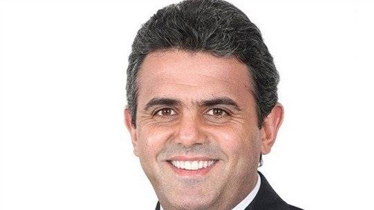 الحواط: الناس في مكان وبعض من في السلطة في مكان آخر