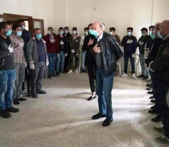 جنبلاط معزياً بضحايا جريمة بعقلين: المصاب واحد