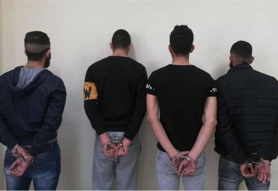 عصابة سلب بقوة السلاح بقبضة 