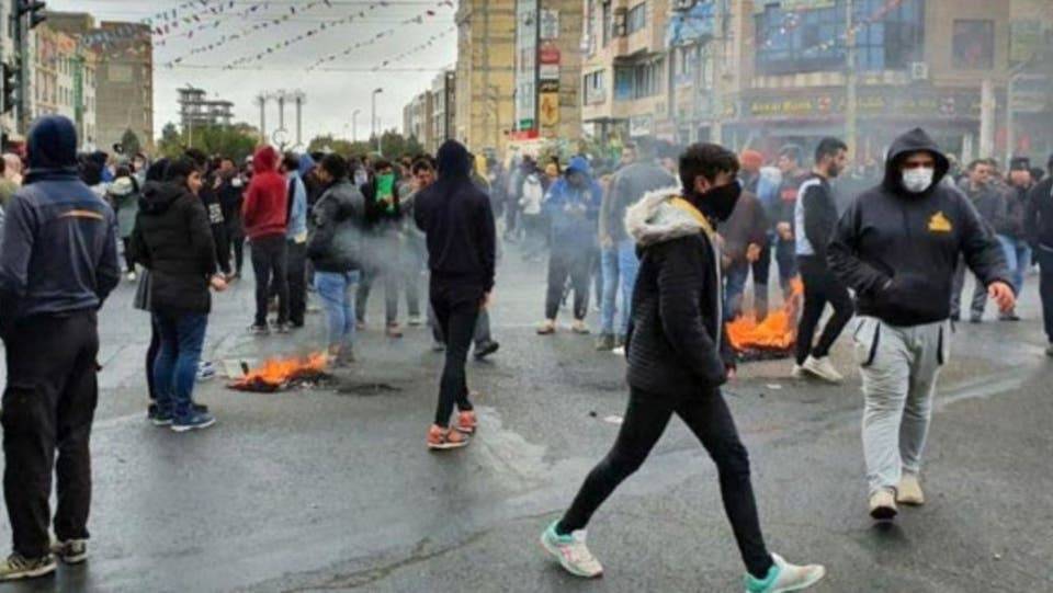 مستشار روحاني يتحدث عن صفعة: لا قرارات مفاجئة بعد الآن