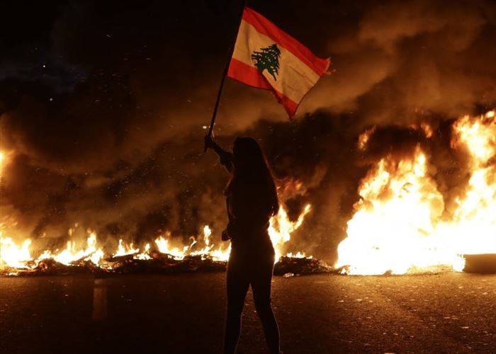 تردّي الأوضاع المعيشية.. يُشعِل الشارع