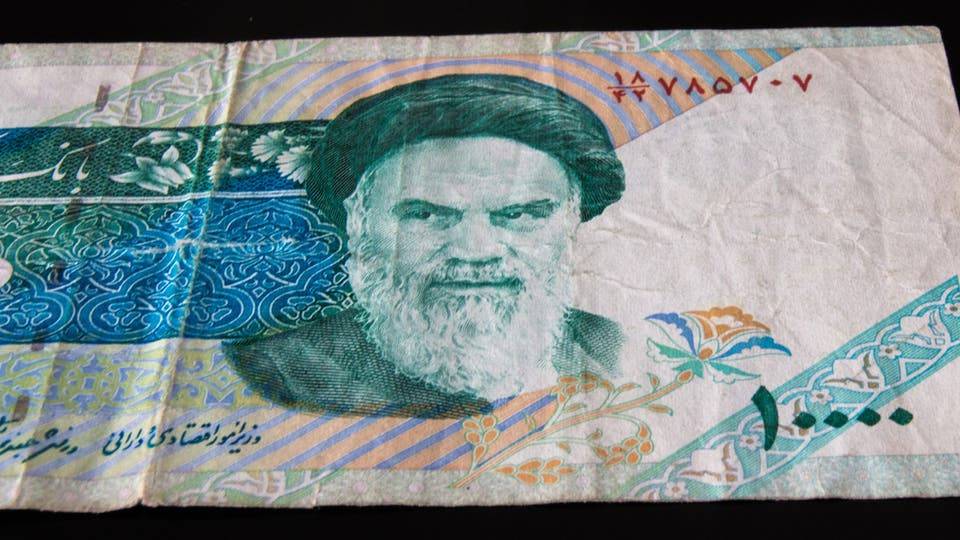بعد تراجعات حادة.. إيران توافق على حذف 4 أصفار من عملتها
