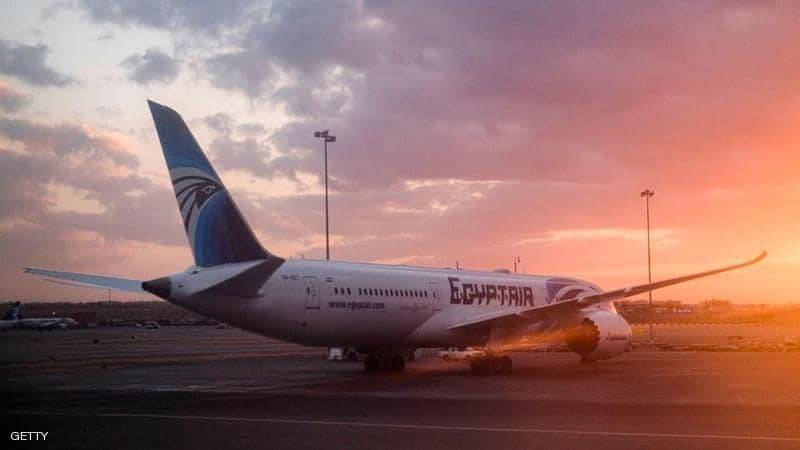 إجلاء 10 آلاف مصري من العالقين بالخارج على متن 60 رحلة