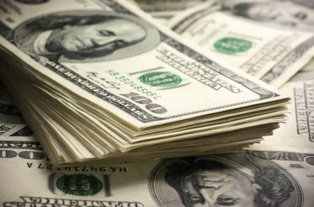 ارتفاع طفيف بسعر صرف الدولار في السوق