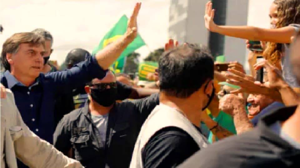 بالفيديو: الرئيس البرازيلي يستخف مجدداً بـ