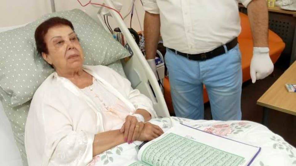 بعد دخولها العناية المركزة .. رجاء الجداوي تفقد الوعي