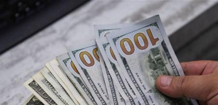سعر الدولار اليوم.. كم بلغ؟