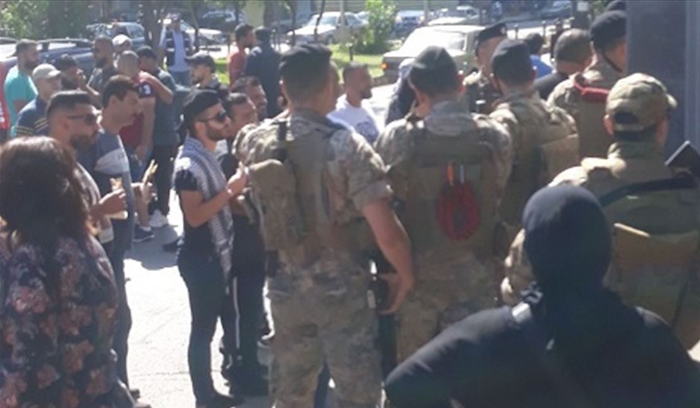 محتجون أقفلوا سنترال الميناء ومكاتب كهرباء قاديشا