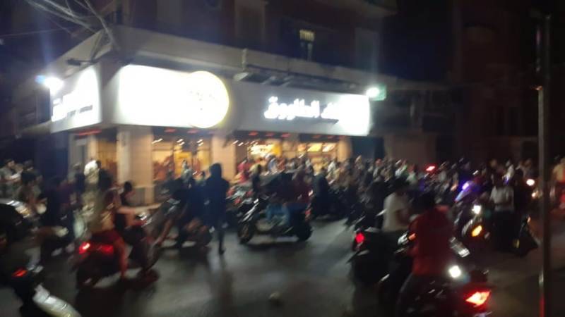 ملثمون يرشقون المطاعم والأفران بالحجارة في طرابلس.. ومناشدات بتدخل الجيش
