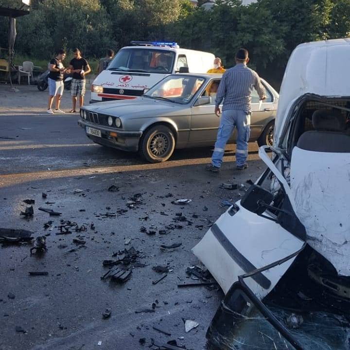 جريحان بحادث على اوتوستراد الكورة