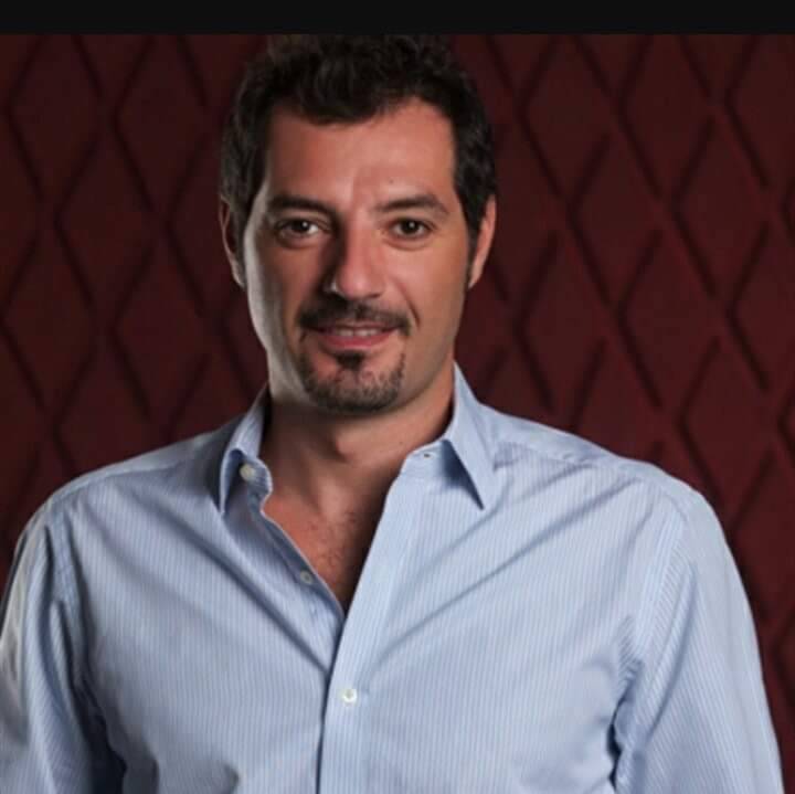عادل كرم يتعرّض لوعكة صحيّة بسبب مشهد في 