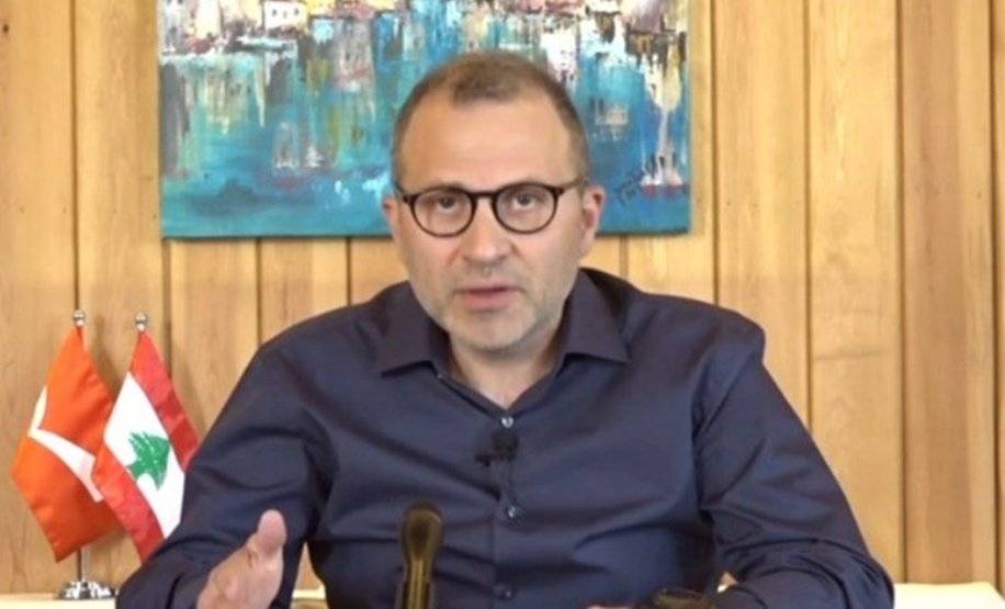 باسيل والأوراق المحروقة