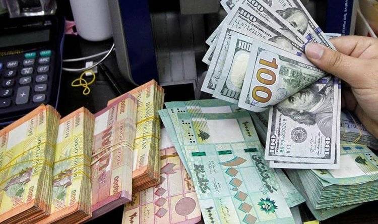 دولار السوق السوداء يلامس الـ 10 آلاف