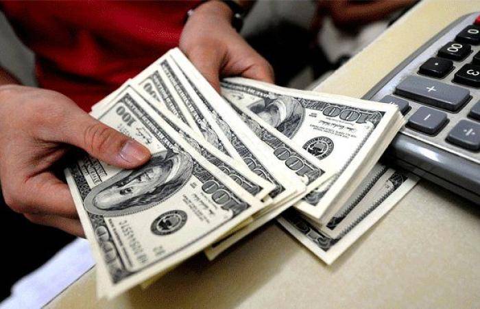 ما هو سعر الدولار مقابل الليرة؟