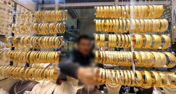 هكذا سرق محتالان أونصات وليرات ذهبية في النبطية