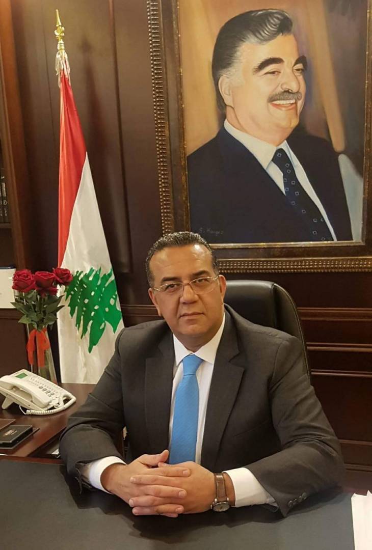 مبيض يتمنى الصحة لخادم الحرمين الشريفين