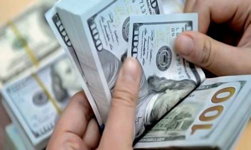 كيف أقفل سعر الدولار في السوق السوداء؟