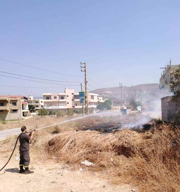 إخماد حريقين في خراج القبيات وقرب تل عباس الغربي