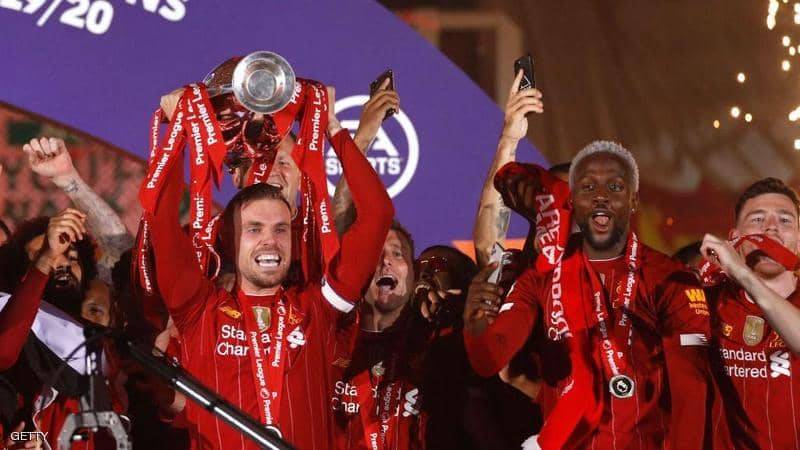 قائد ليفربول أفضل لاعب في 