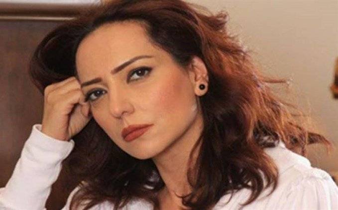 أمل عرفة تعلن إصابتها بفيروس كورونا.. وتؤكد: لم أخالط أحداً