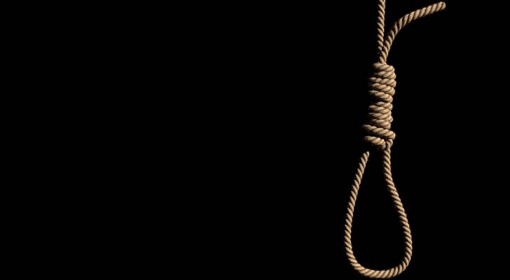 إنتحر في شقّته.. شنقاً