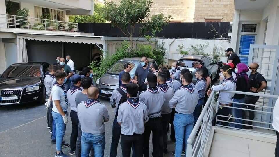 من 