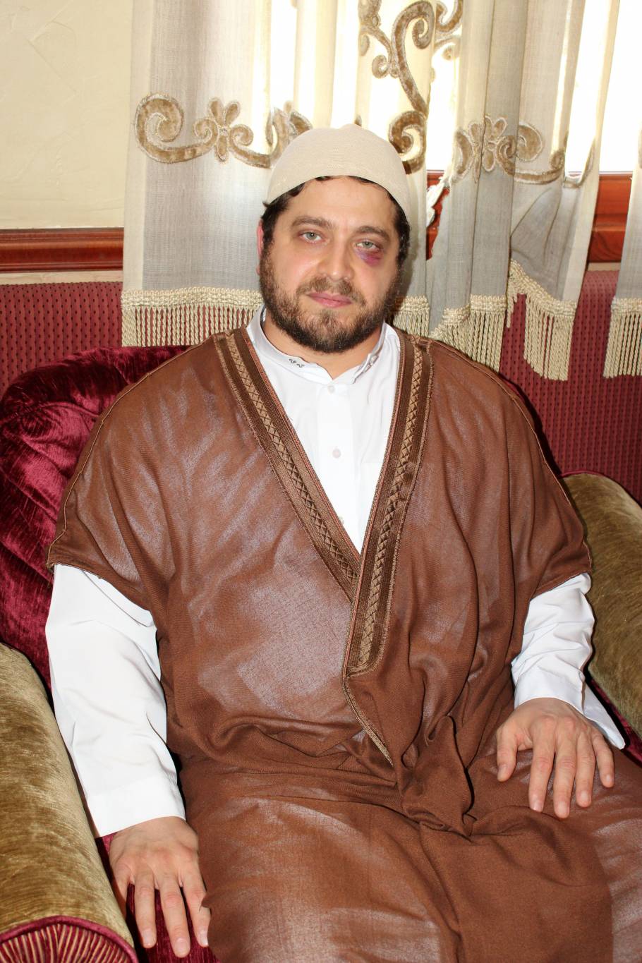تسليم مطلقي النار على المعتدين على المفتي الحبال