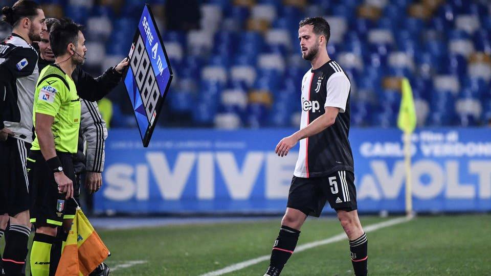 برشلونة يعلن إصابة بيانيتش بكورونا