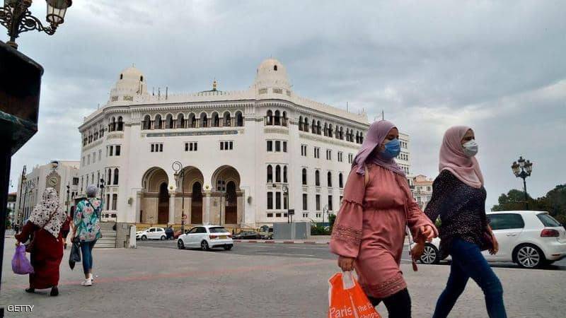 أزمة سيولة في الجزائر.. والسلطات تتهم 