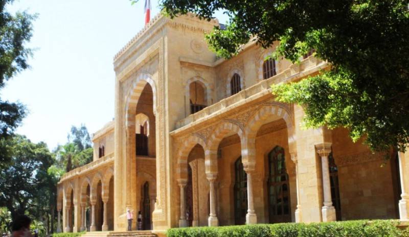 لقاء بين السفير الفرنسي ومسؤول من 