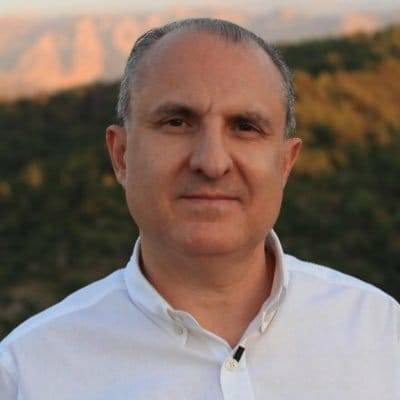 هيثم الصمد: الله يقويك سعد الحريري