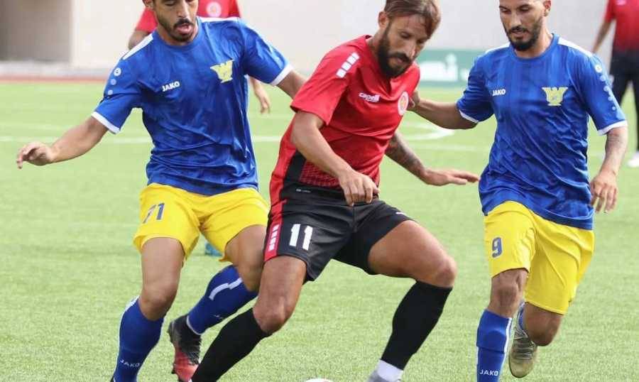 تعادل النجمة والصفاء وفوز الساحل والأخاء في افتتاح دوري كرة القدم