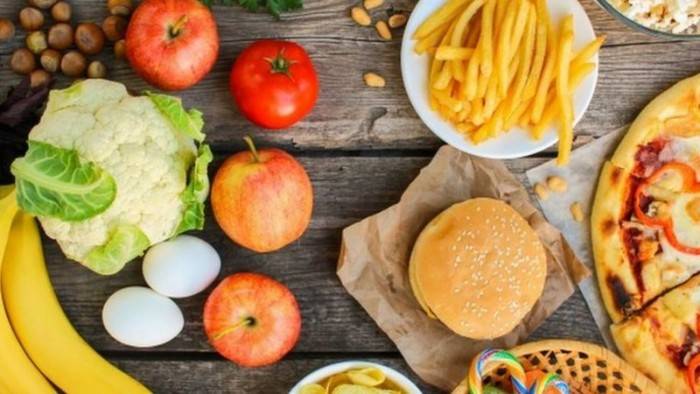 هل يمكن تذوق الطعام عن طريق الأذنين؟