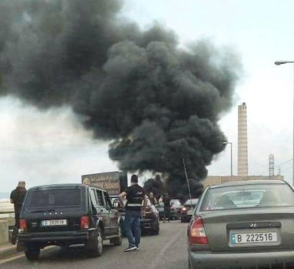 الجيش يفتح الطريق عند جسر يسوع الملك