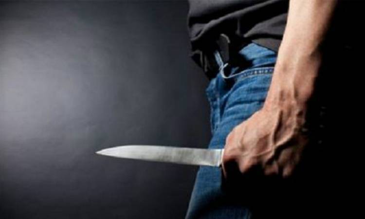 طعن سائق بقصد السرقة