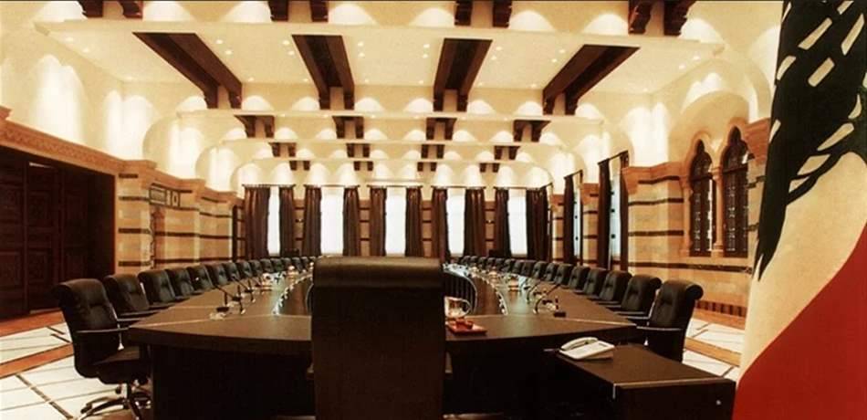 مبعوث ماكرون يحثّ في بيروت على 