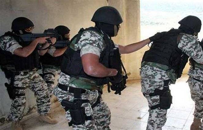 ضبط عسكريين يشتبه باختلاسهم أموال عامة