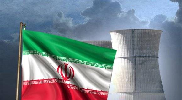 إيران تناور بشأن 