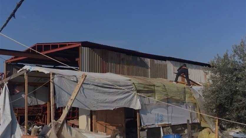 إخلاء النازحين السوريين من مبنى مركز العاقبية