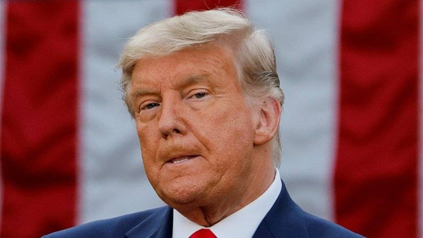 ترامب يعطل موازنة الدفاع باستخدام 