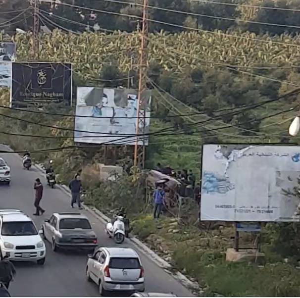 جريح بحادث سير على طريق عام صور